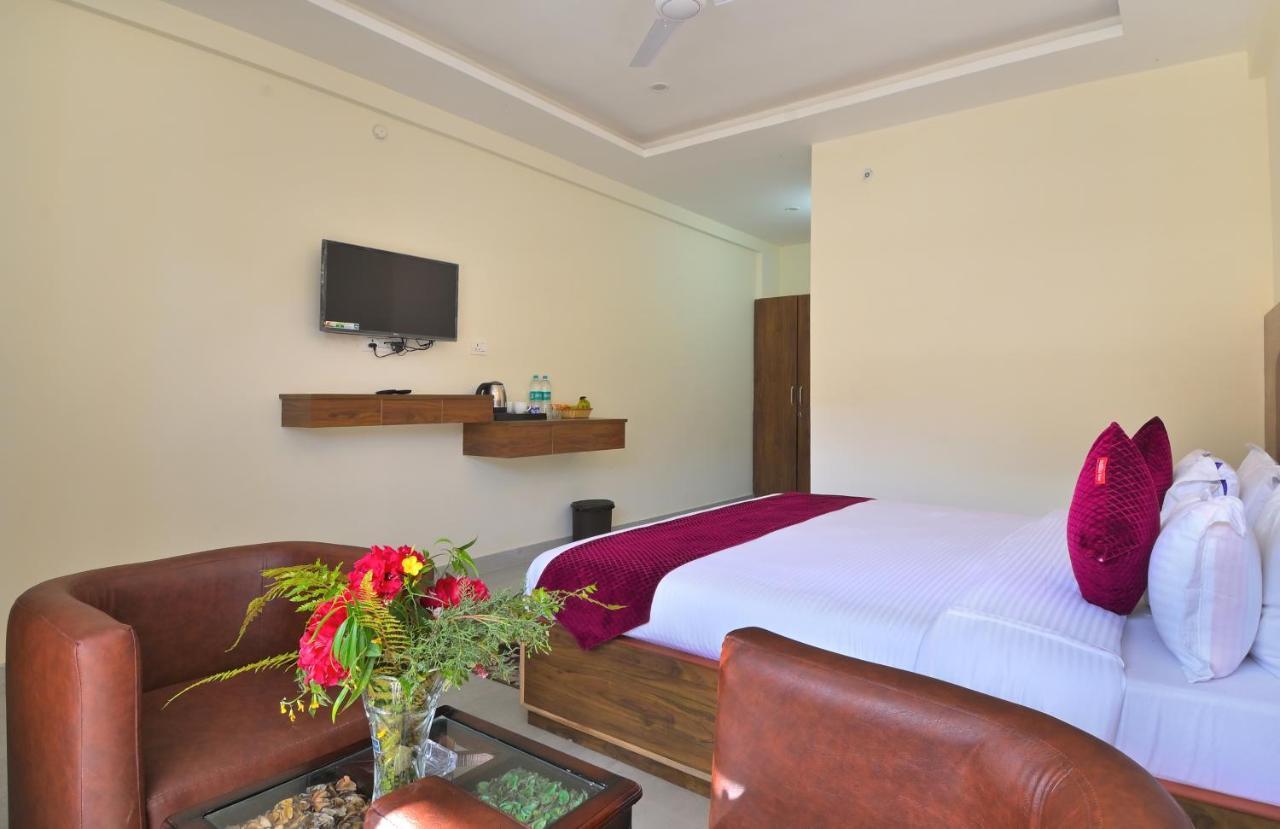 La Riqueza Dhanolti View # Near To Eco Park & Surkanda Devi Temple # Mountain View Rooms With Balcony # Big Parking # Customer Favourite Hotel ดานอลตี ภายนอก รูปภาพ