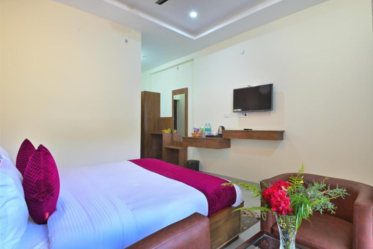 La Riqueza Dhanolti View # Near To Eco Park & Surkanda Devi Temple # Mountain View Rooms With Balcony # Big Parking # Customer Favourite Hotel ดานอลตี ภายนอก รูปภาพ
